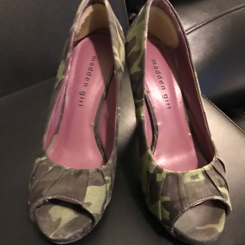 Camo heels